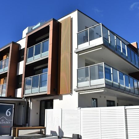 6 On Adams Aparthotel Mount Maunganui Exterior photo
