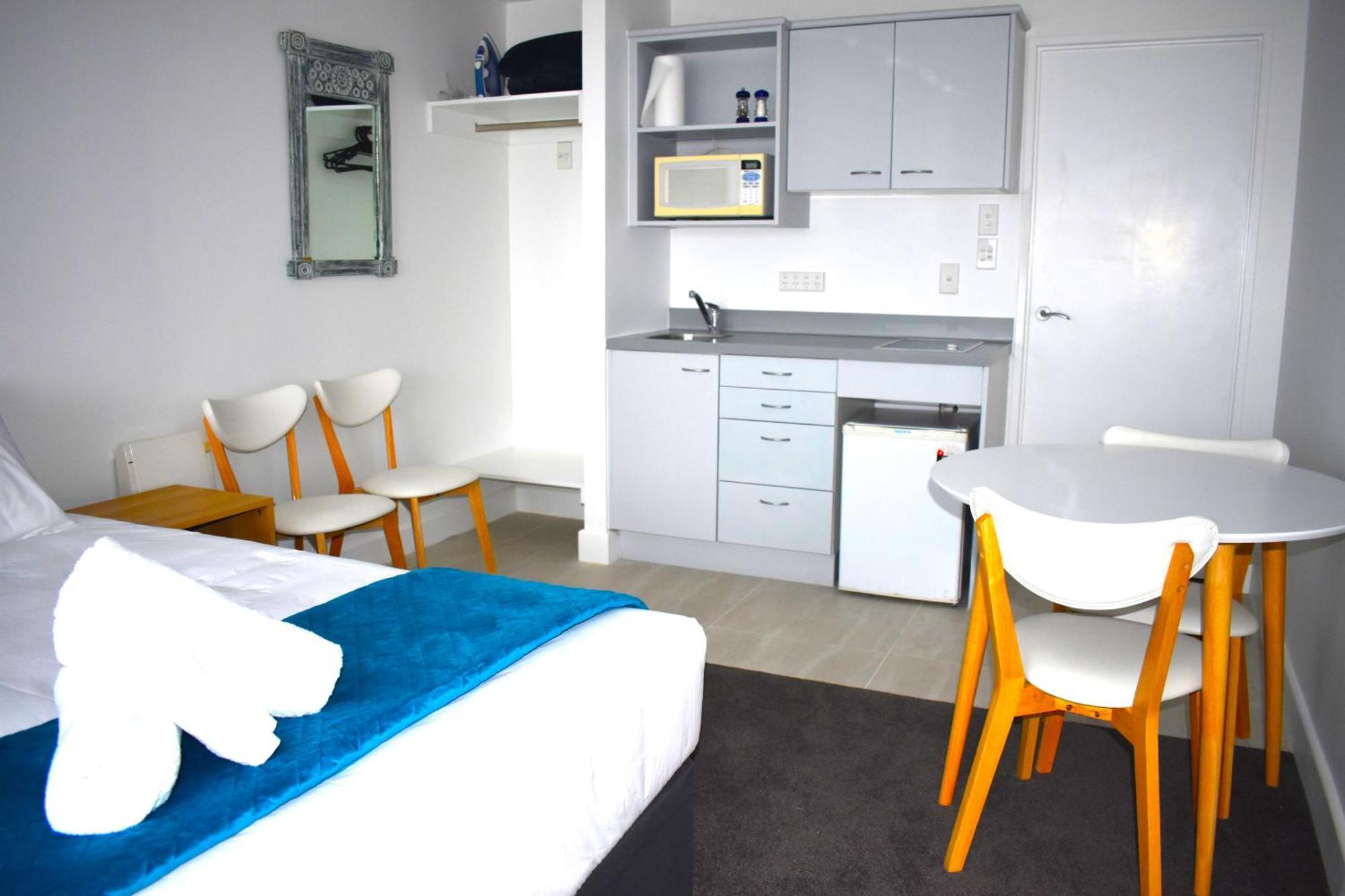 6 On Adams Aparthotel Mount Maunganui Exterior photo